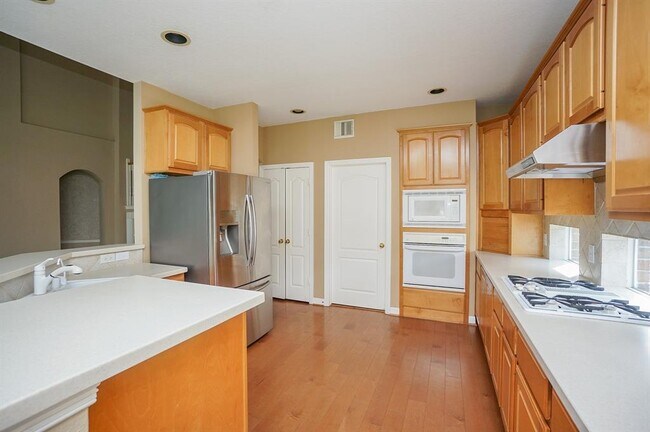 Building Photo - 5815 Coral Springs Ct