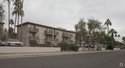 Building Photo - Canyon Palms