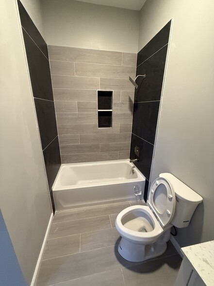 Rub/shower - 111 N Main St