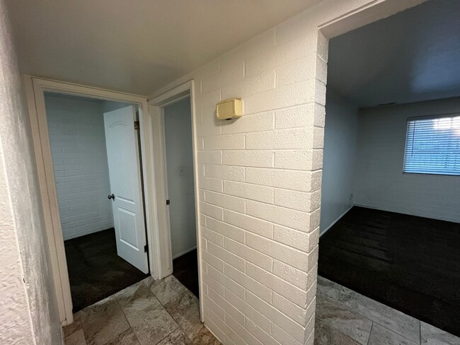 Building Photo - NEW Fall/Winter Contracts available - August to April, 2-Bedroom Apartment, Close to BYU campus