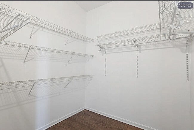 Building Photo - 17 N Loomis St