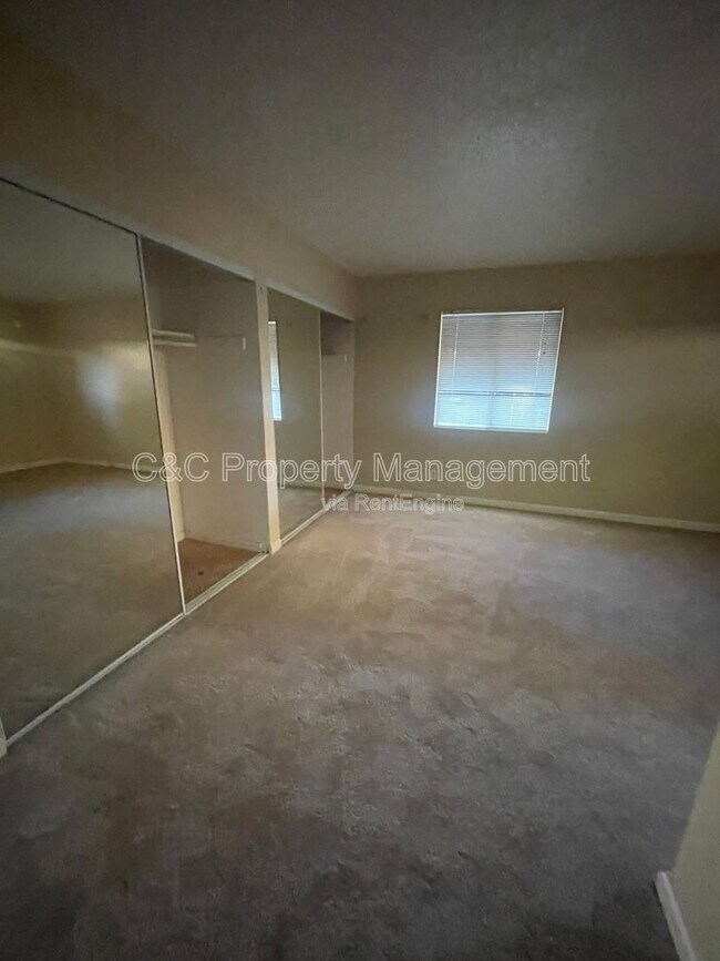 Building Photo - 3723 Wilmington Rd