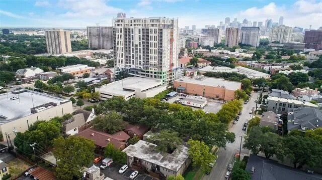 Building Photo - 4219 Avondale Ave
