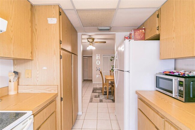 Building Photo - 1547 NE 2nd St