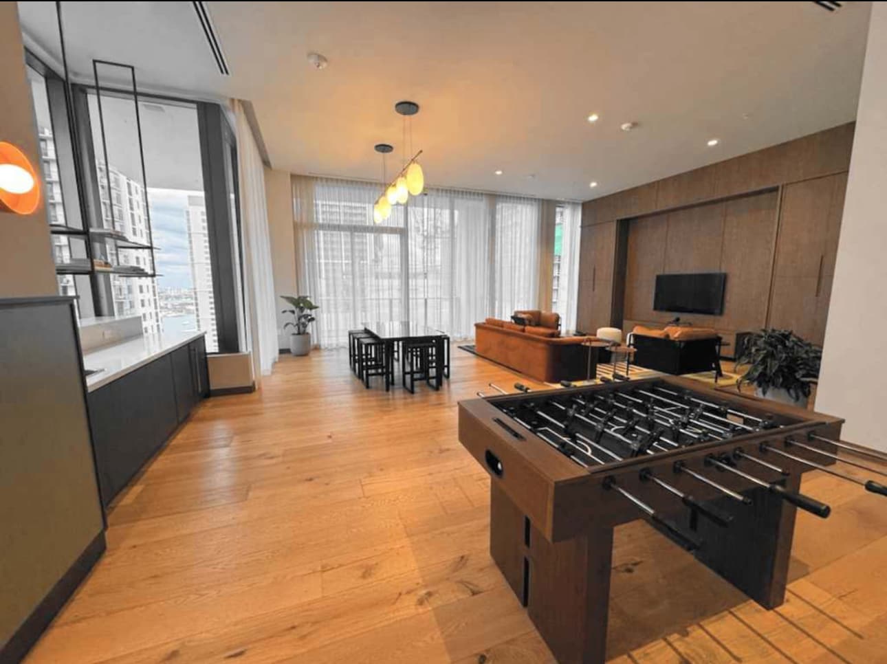 Building Photo - 601 N Miami Ave