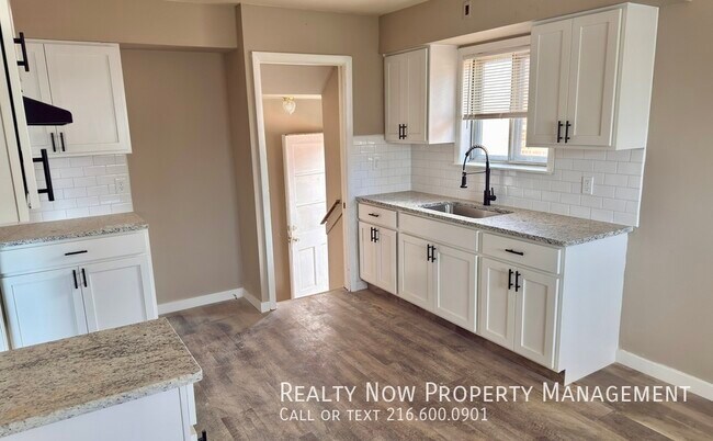 Building Photo - 16709 Palda Dr