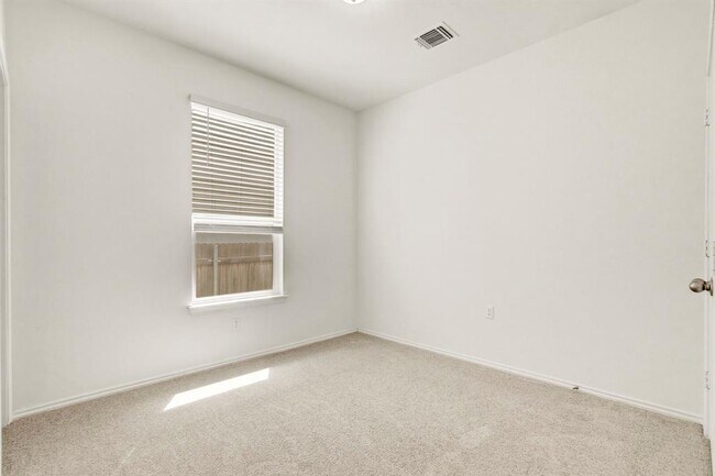 Building Photo - 12600 Anthology St