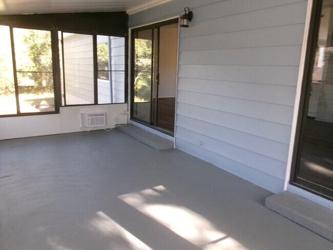 Building Photo - 4 Gentle Ben Path