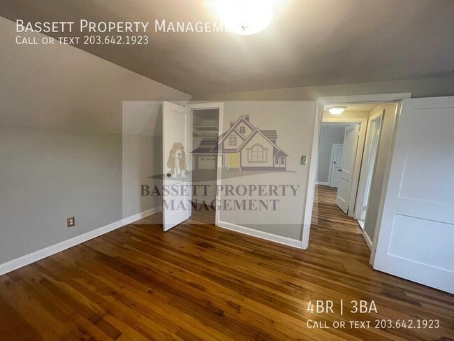Building Photo - 135 Evergreen Ave