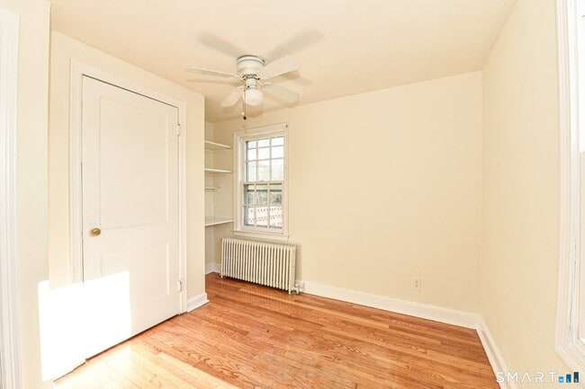 Building Photo - 146 Warsaw St