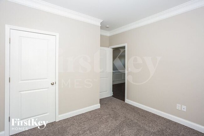 Building Photo - 120 Boatwright Ln