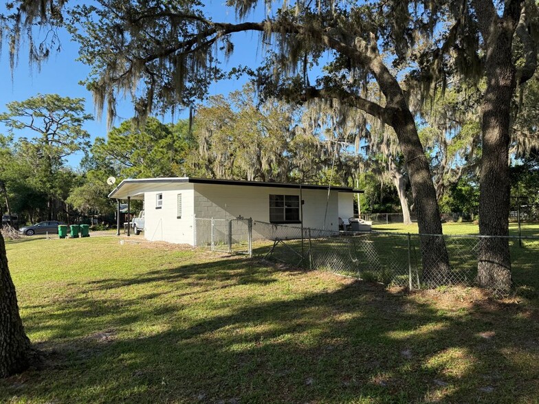 Building Photo - 4231 Tangerine St