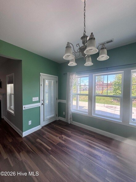 Building Photo - 276 Turriff Way