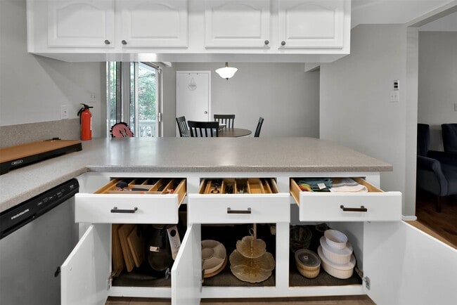Building Photo - 17 Kittiwake Ct