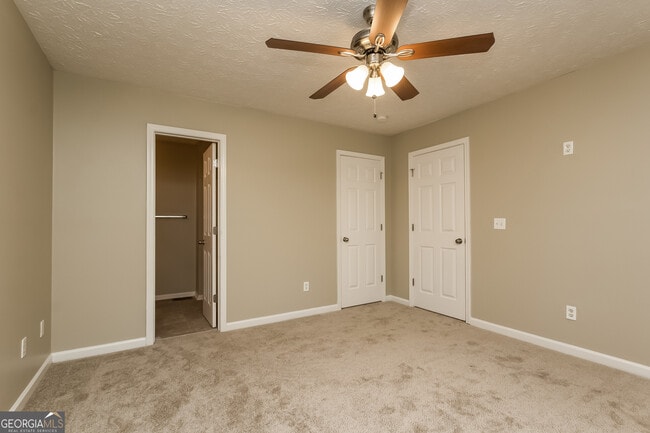 Building Photo - 143 Beechwood Ln