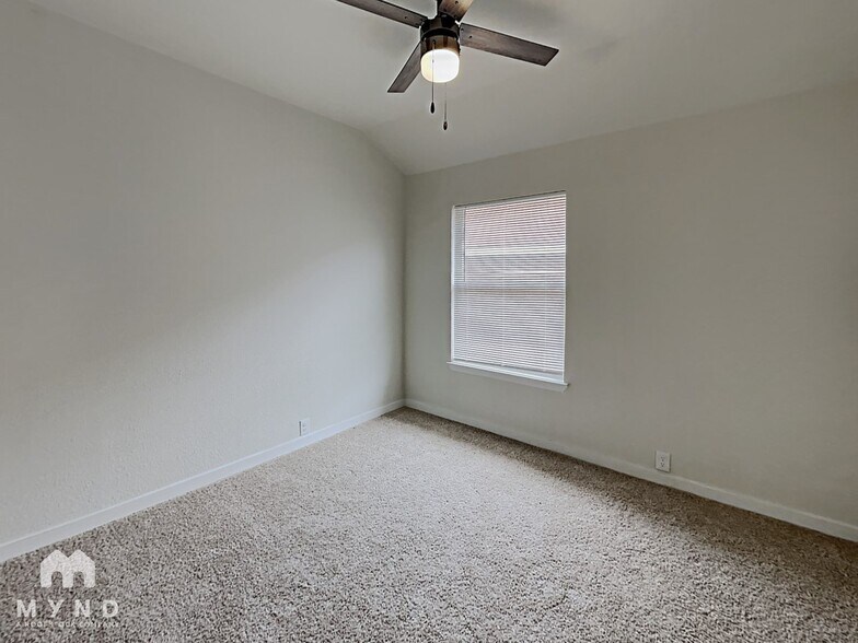 Building Photo - 2212 Kimra Ln