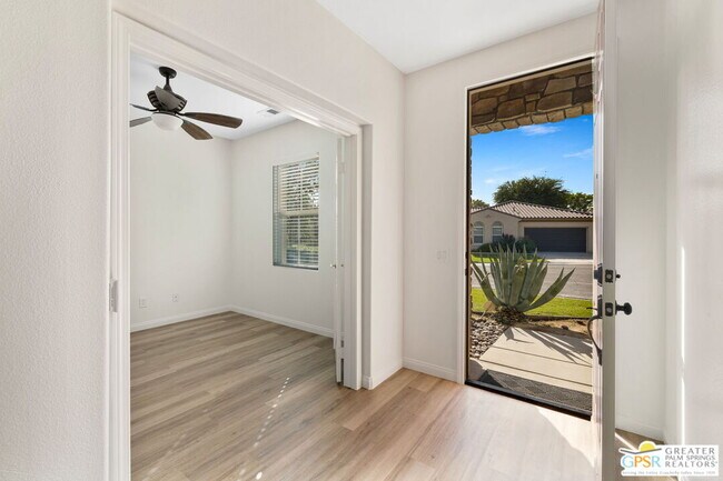 Building Photo - 82011 Deniro Ct