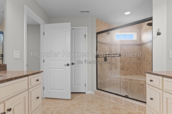 Building Photo - 4550 Avedon Way