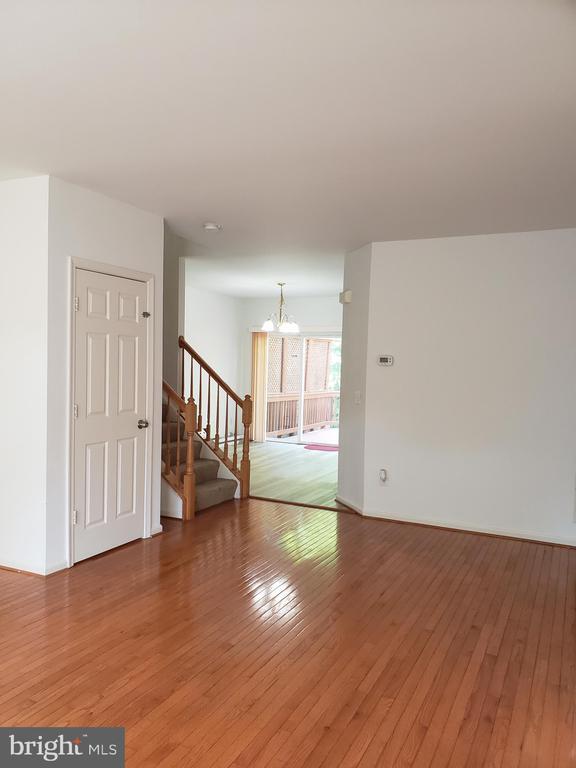 Building Photo - 9426 Silver Meteor Ct