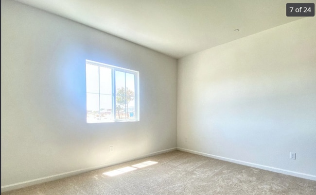 Building Photo - 917 Somerset Way