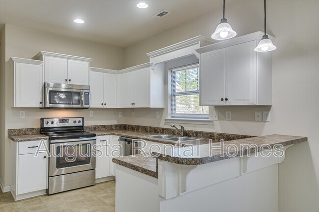 Building Photo - 633 Colston Ave