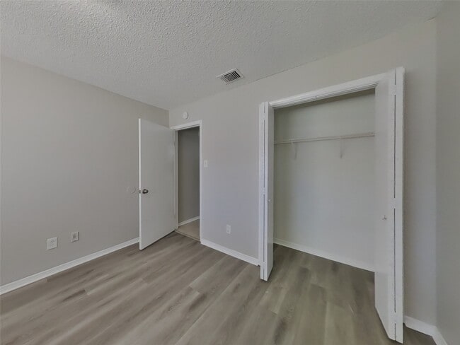 Building Photo - 20118 Misty Pines Dr