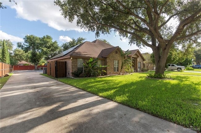 Building Photo - 1608 Merlin Dr
