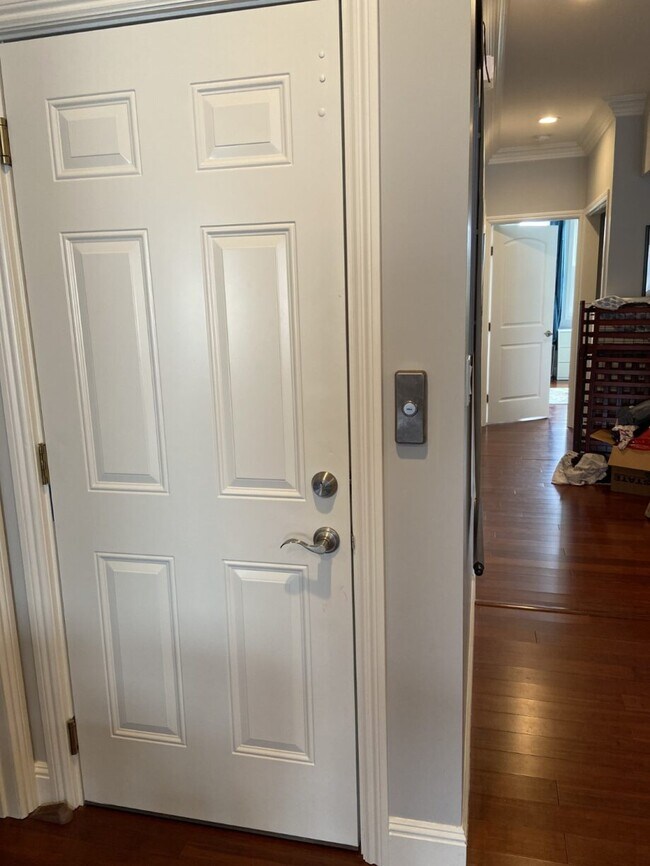 Building Photo - 1334 Anza St