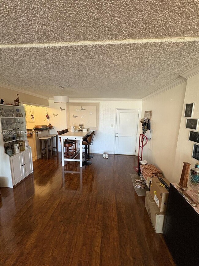 Building Photo - 111 Golden Isles Dr