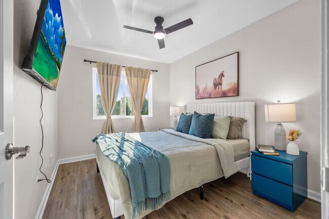 Building Photo - 13737 Via Tres Vistas