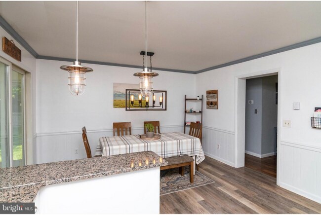 Building Photo - 44 Lexington Dr