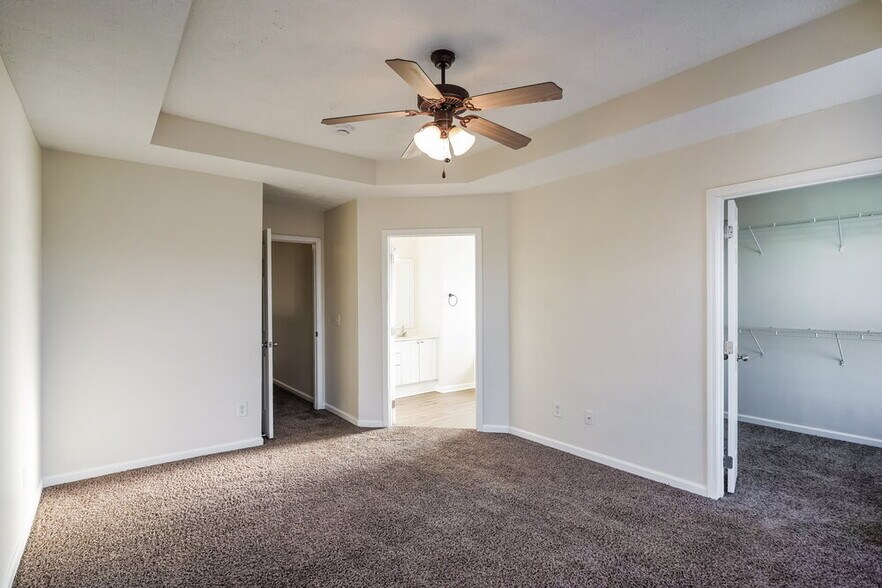 Building Photo - 7212 Legacy Dr