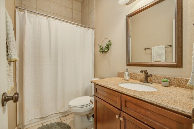 Building Photo - 104 Baileys Ct