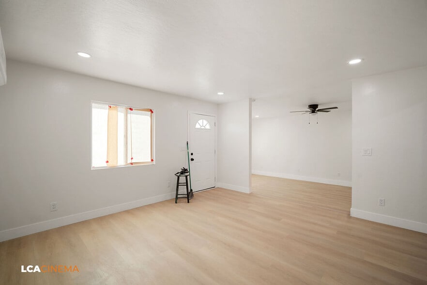 Building Photo - 10800 Santa Barbara St
