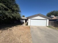 Building Photo - 1006