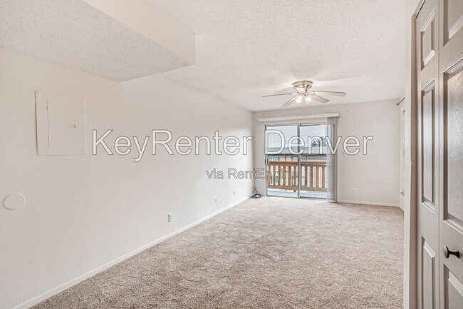 Building Photo - 865 S Quebec St