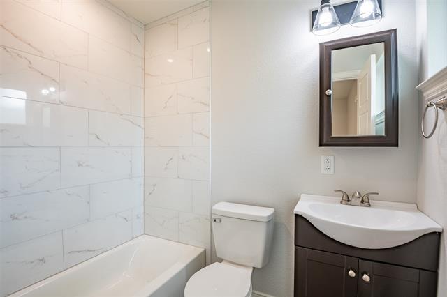 Building Photo - 3462 Coronado Ct