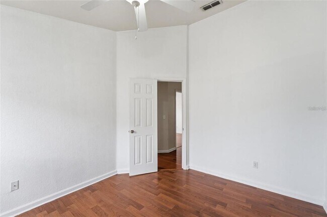 Building Photo - 2819 Maguire Dr