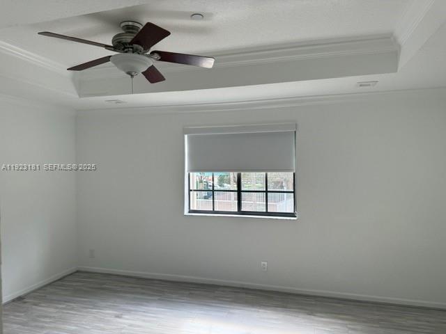 Building Photo - 3872 Tree Top Dr