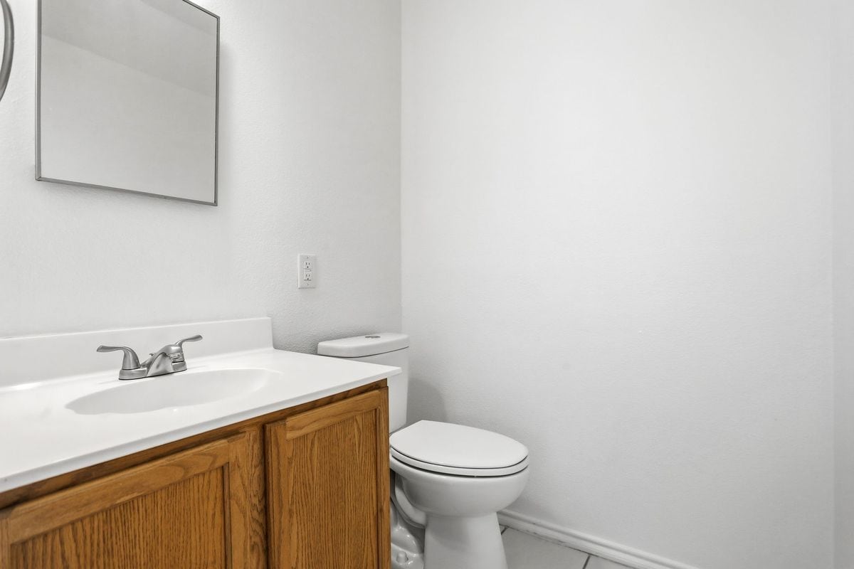 Building Photo - 522 Ashley