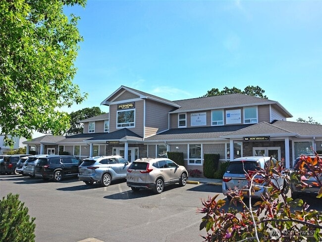 Primary Photo - 576 N 5th Ave