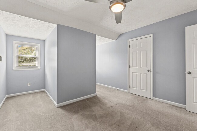 Building Photo - 1105 Jonestown Ln