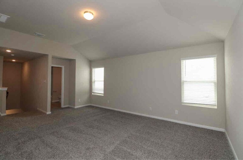 Building Photo - 615 Wild Olive Wy