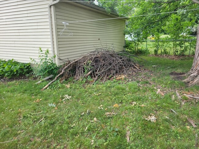 Building Photo - 3 Bedroom Single Family home for Rent