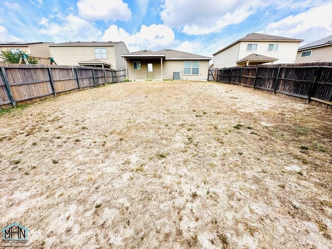 Building Photo - 10930 Rustic Spoke