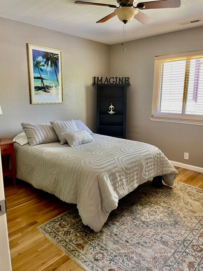 Building Photo - 2923 Tierra Verde E