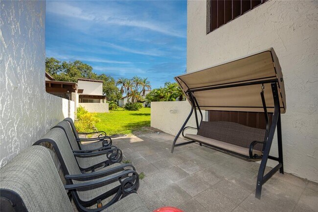 Building Photo - 2207 Belleair Rd