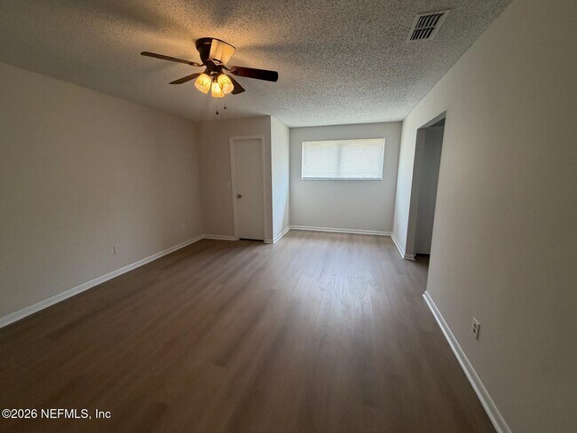 Building Photo - 5557 Greatpine Ln S
