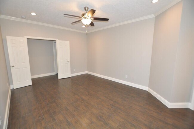Building Photo - 4602 Natural Bridge Dr