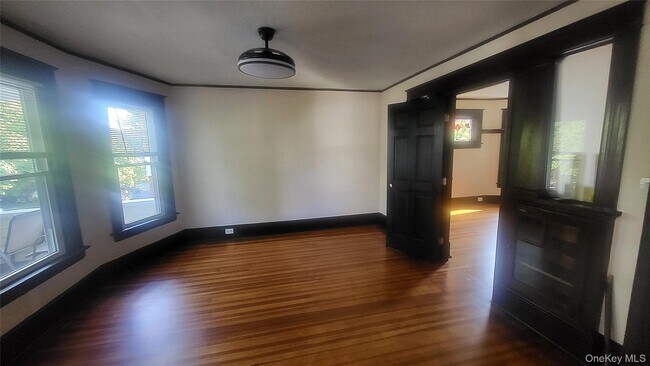Building Photo - 34 Manitou Ave